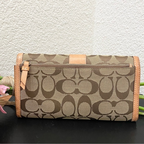 COACH Signature Jacquard Brown Canvas on Natural Leather Continental Wallet - Picture 3 of 14